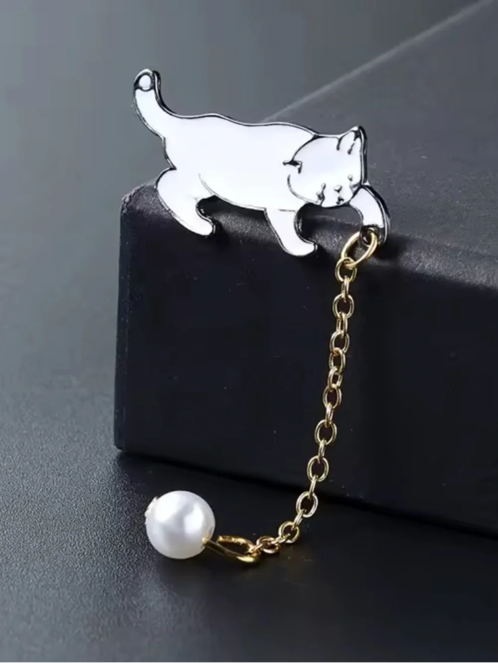 Anthropologie White Cat Enamel Brooch with Gold Tone Chain and Pearl